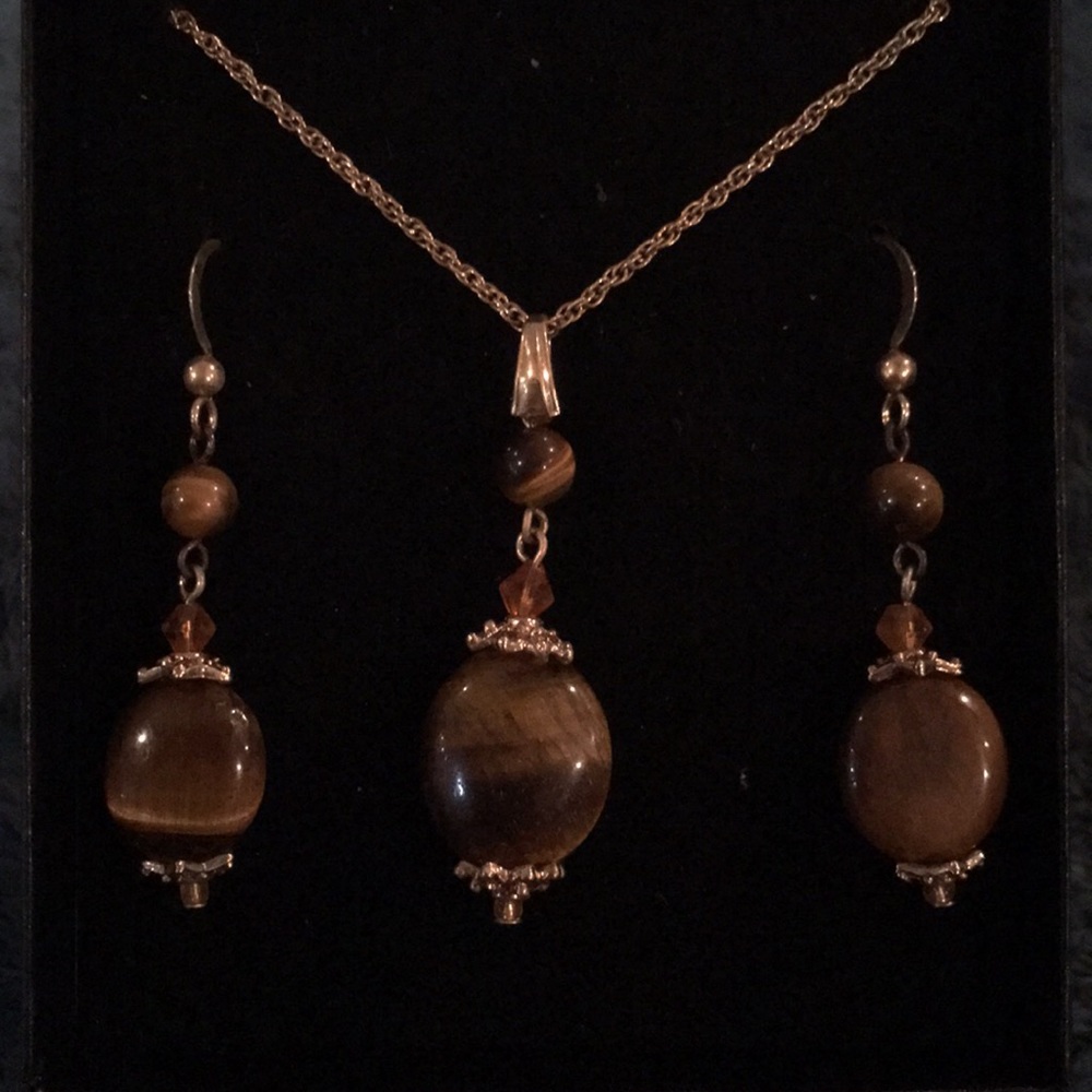 Necklace and earrings